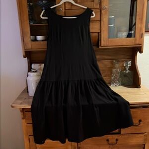 Elegant Black Sleeveless Dress